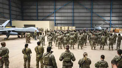 İran'dan ABD'ye cesur çıkış: "Bölgedeki tüm askeri üsleri hedef alacağız"