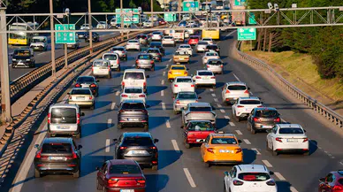 Bayram tatilinden dönüş trafiği başladı