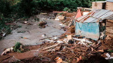 Güney Afrika’daki sel felaketinde hayatını kaybedenlerin sayısı 90’a yükseldi