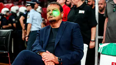 Ergin Ataman'dan Olympiakos taraftarına yönelik tartışmalı sözler: "Merak ediyorum takımlarında kaç tane Yunan oyuncu oynuyor?"