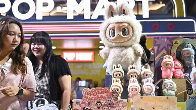 Tüm dünyayı saran çılgınlık: Labubu çanta bebekleri