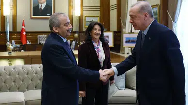 Erdoğan'dan DEM Parti'yle yeni görüşme sinyali: Yakında yeniden buluşacağız