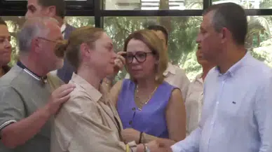 Demet Evgar'dan Ferdi Zeyrek'in ailesine taziye ziyareti