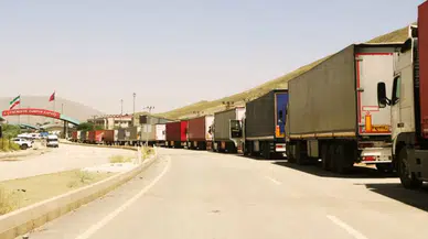 Esendere Gümrük Kapısı'nda 5 kilometrelik TIR kuyruğu