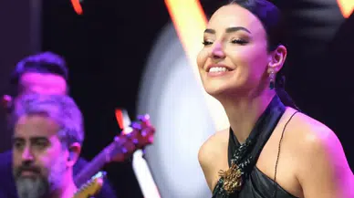 Sevcan Orhan sahnede fenalaştı