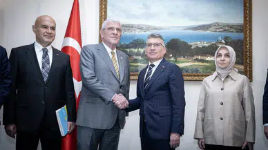 Müsavat Dervişoğlu AK Parti grubunu ziyaret etti