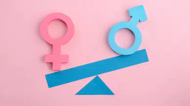 Bornova'da üç öğretmene, toplumsal cinsiyet eşitliği konusunu işledikleri için kınama cezası verildi