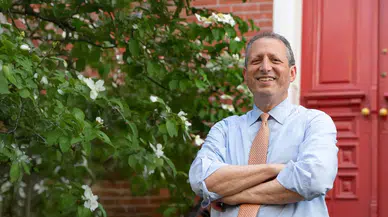 New York Belediye Başkan Adayı Brad Lander, ICE müdahalesine direndi