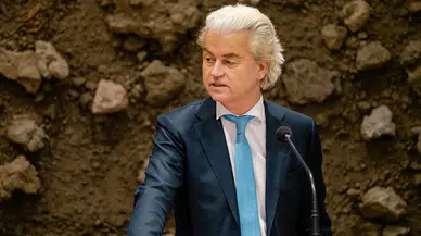 Hollanda’da hükümet düştü