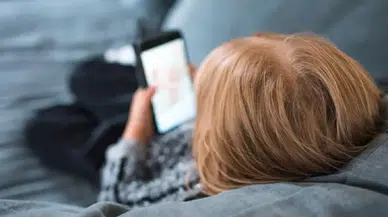 Çocuklara ekran yasağı gerçekten gerekli mi? Bilim dünyası ikiye bölündü