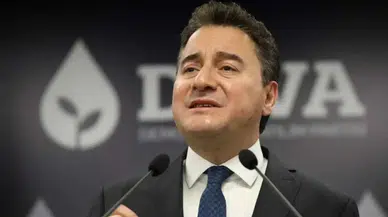 DEVA lideri Babacan’ın uçağı merdivene çarptı, sefer iptal edildi