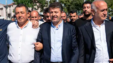 Görevinden uzaklaştırılan Adıyaman Belediye Başkanı Tutdere: “Bu kelepçe depremde büyük yıkım yaşayan Adıyaman halkına vurulmuştur”