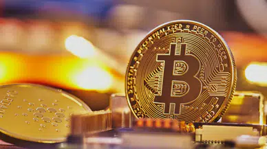 Bitcoin, 117 bin doları aşarak tüm zamanların en yüksek seviyesine ulaştı