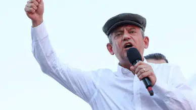 CHP ekonomik krize karşı sokağa iniyor: Özgür Özel halkla buluşacak