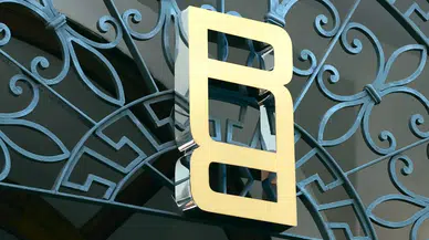 Range Rover yeni logosunu tanıttı