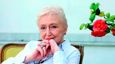 Yazar Pınar Kür hayatını kaybetti