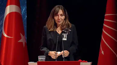 Altan Öymen'in cenaze töreninde kızı Aslı Öymen gözyaşlarına hakim olamadı