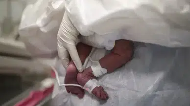 ‘Yenidoğan çetesi’ davasında 3 hemşire tahliye edildi