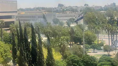 İsrail, Suriye Savunma Bakanlığı binasını vurdu!