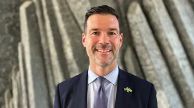 İsveç Göç Bakanı'nın oğlu, aşırı sağcı gruplarla bağlantılı çıktı