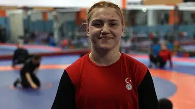 Beyza Nur Akkuş, Avrupa 20 Yaş Altı Kadınlar Güreş Şampiyonası’nda altın madalya kazandı