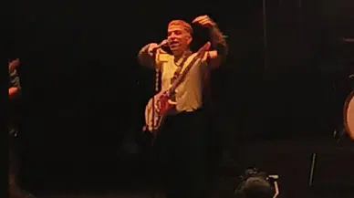 Orman yangınları Uluslararası Bursa Festivali’ni vurdu: Athena konseri yarıda kesildi