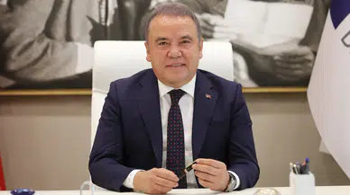 Muhittin Böcek hastaneye kaldırıldı