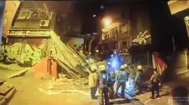 Beyoğlu’nda doğalgaz patlaması: Binada çökme meydana geldi