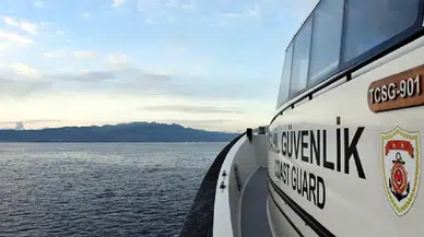 Beykoz Anadolu Kavağı açıklarında tekne alabora oldu: 3 kişi kurtarıldı, 1 kişi hayatını kaybetti