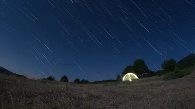 Perseid meteor yağmuru Türkiye semalarında görsel şölen oluşturdu