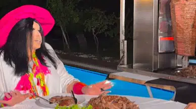 Bülent Ersoy, Antalya’daki villasına Ankara’dan özel dönerci getirtti