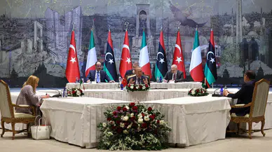 Erdoğan, Meloni ve Dibeybe ile İstanbul'da görüştü