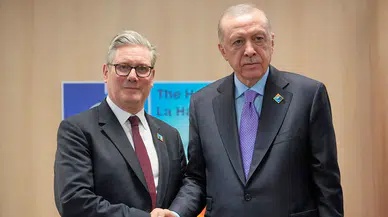 Cumhurbaşkanı Erdoğan, Filistin ile ilgili açıklamaları nedeniyle İngiltere Başbakanı Starmer'ı tebrik etti