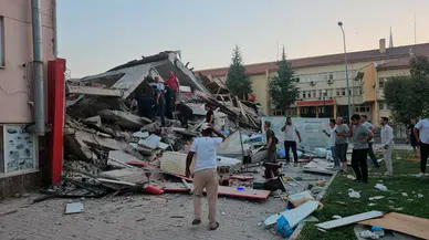 Balıkesir Büyükşehir Belediye Başkanı Akın'dan deprem açıklaması: Başarılı bir sınav verdik