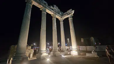 Patara Antik Kenti gece müzeciliğiyle ziyaretçilerini ağırlıyor