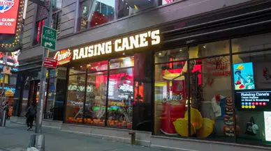 Times Meydanı’nda silahlı saldırı: Üç kişi yaralandı