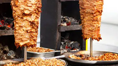 Kocaeli'de 999 kişiyi zehirleyen tavuk döner davasında 2 kişiye hapis istemi