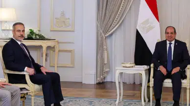 Fidan, Mısır Cumhurbaşkanı Sisi ile El Alameyn’de görüştü