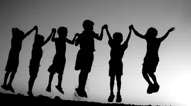 Terapist anneden uyarı: Çocuklarınıza bu 7 arkadaşlık alarmını öğretin