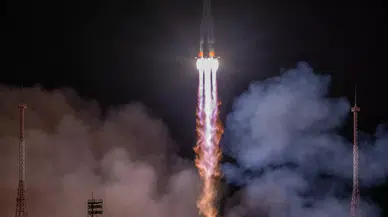 Soyuz-2.1b roketi Bion-M No.2 uydusunu 75 fare ve 1500 sinekle uzaya gönderdi