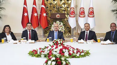 TBMM Başkanı Kurtulmuş KKTC'den gelen muhtarları konuk etti: Güney Kıbrıs'a yapılan askeri sevkiyat sıradan değil