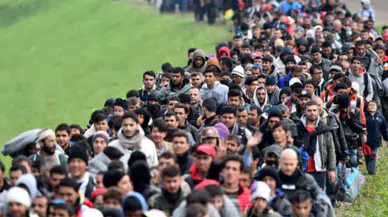 Sosyal yardım alan sığınmacılarda Türkiye ilk sırada: Suriyeliler geride kaldı