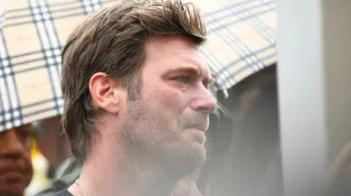 Halit Yukay’ın cenazesinde Kıvanç Tatlıtuğ gözyaşlarına boğuldu