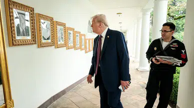 Trump, Beyaz Saray'a Biden'ın fotoğrafı yerine 'otomatik kalem' portresi astırdı