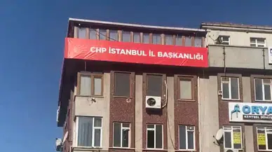 CHP İstanbul İl Başkanlığı’nın yeni binasına tabela asıldı