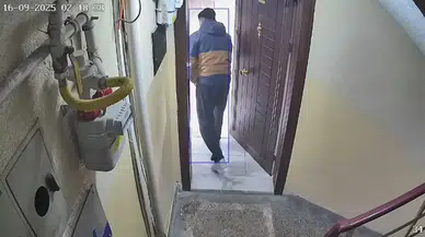 Sipariş götürdüğü kadının evine giren kurye taciz iddiasıyla gözaltına alındı