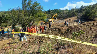 Manisa'da göçük altında kalan 2 kişi hayatını kaybetti