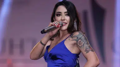 Melek Mosso, giyim tarzı hakkında “Kastamonu'ya yakışıyor mı?” ifadelerini kullanan AK Partili meclis üyesine yanıt verdi