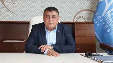 Antalya Aksu Belediye Başkanı İsa Yıldırım, CHP’den istifa etti