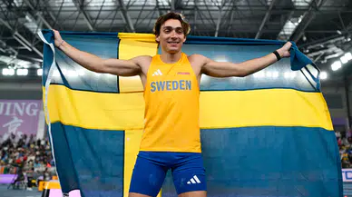 Armand Duplantis sırıkla atlamada 14. dünya rekorunu da kırdı!